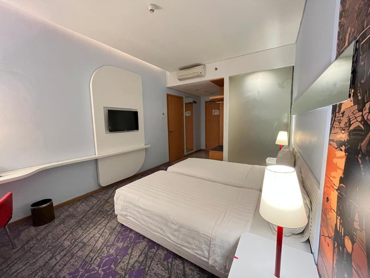 Luminor Hotel Metro Indah - Bandung By Wh Cicadas Exteriér fotografie
